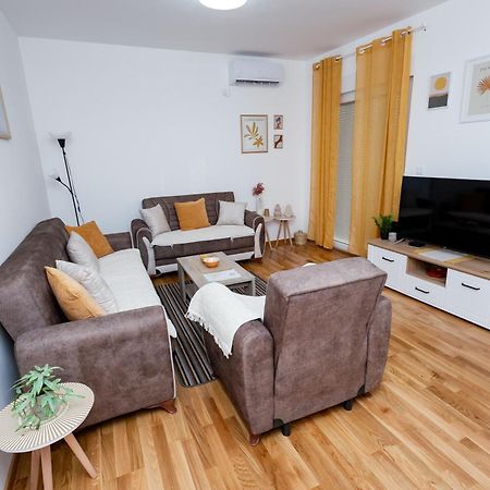 Elegant Escape Podgorica Apartman Kültér fotó