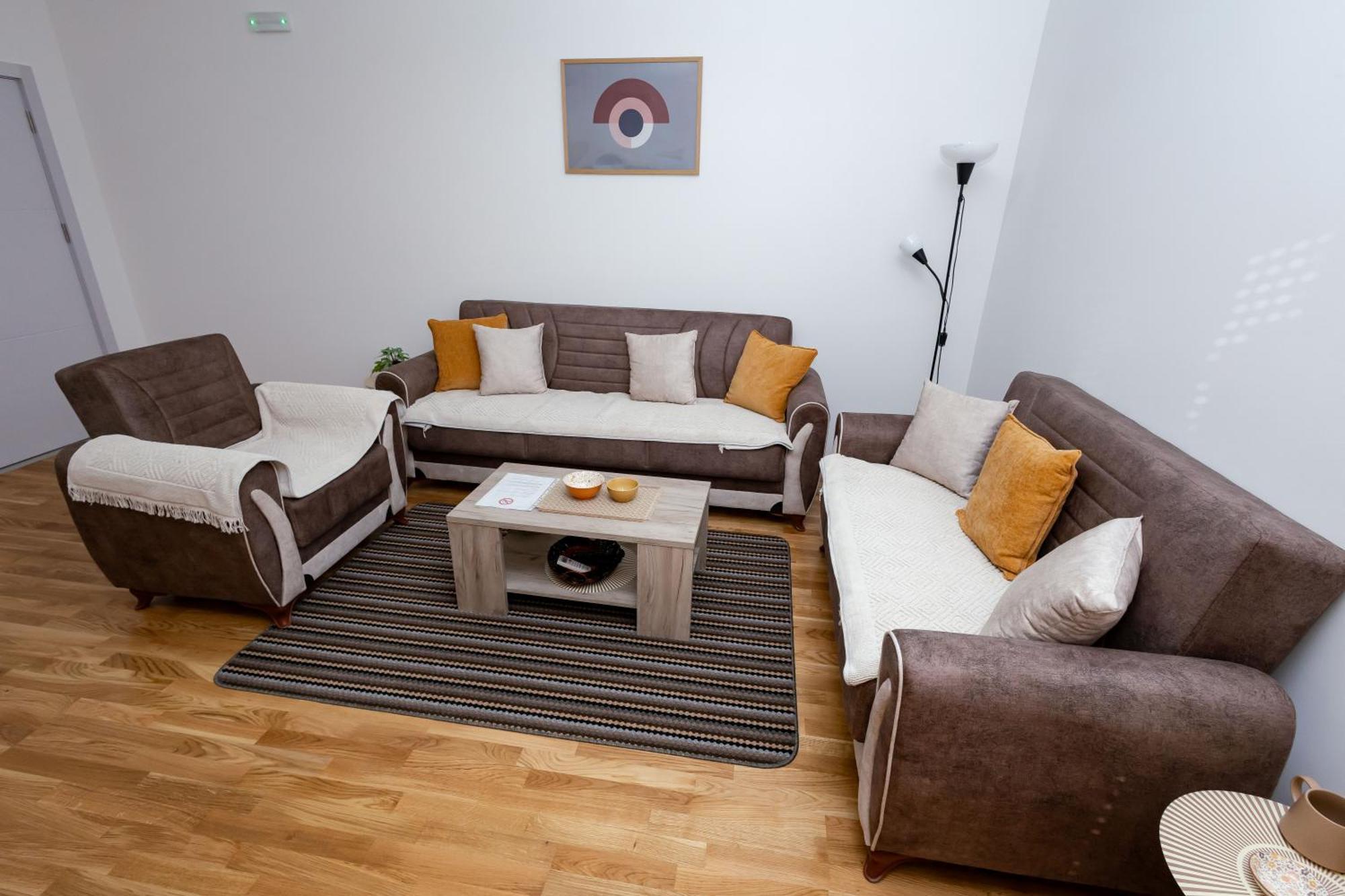 Elegant Escape Podgorica Apartman Kültér fotó