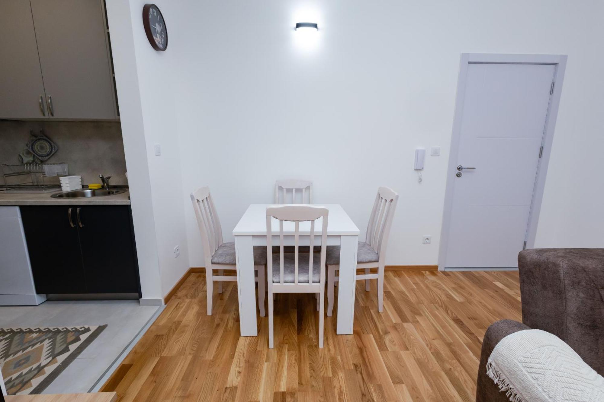 Elegant Escape Podgorica Apartman Kültér fotó